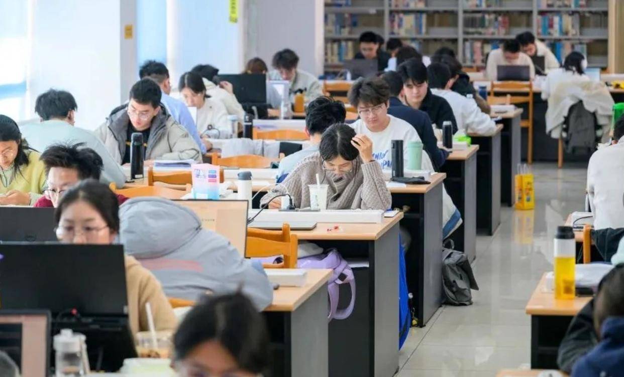 校招：你是正式員工還是勞務(wù)派遣？了解這些，避免職場(chǎng)陷阱:勞務(wù)派遣